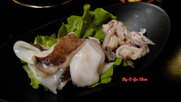 津華香香鍋-永大店:【臺南Ω永康區】津華香香鍋(永大店)。平價小火鍋,白飯飲料吃到飽,單點項目量多價廉