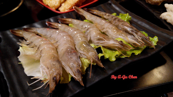 津華香香鍋-永大店:【臺南Ω永康區】津華香香鍋(永大店)。平價小火鍋,白飯飲料吃到飽,單點項目量多價廉