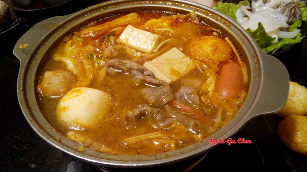 津華香香鍋-永大店:【臺南Ω永康區】津華香香鍋(永大店)。平價小火鍋,白飯飲料吃到飽,單點項目量多價廉