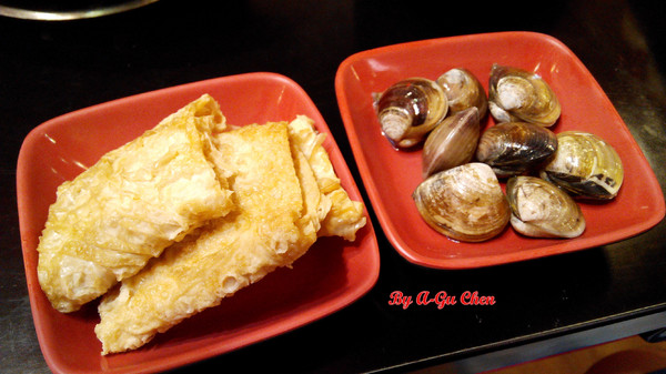 津華香香鍋-永大店:【臺南Ω永康區】津華香香鍋(永大店)。平價小火鍋,白飯飲料吃到飽,單點項目量多價廉