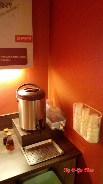 津華香香鍋-永大店:【臺南Ω永康區】津華香香鍋(永大店)。平價小火鍋,白飯飲料吃到飽,單點項目量多價廉