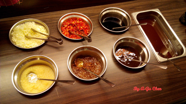 津華香香鍋-永大店:【臺南Ω永康區】津華香香鍋(永大店)。平價小火鍋,白飯飲料吃到飽,單點項目量多價廉