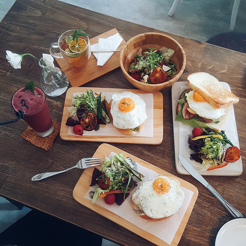 2016-10-03 03.15.05 1