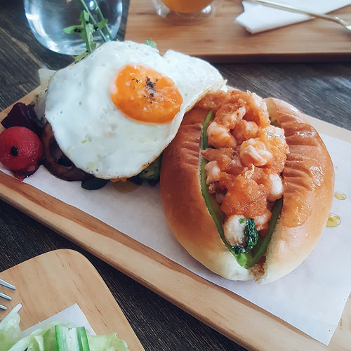 2016-10-03 03.14.58 1