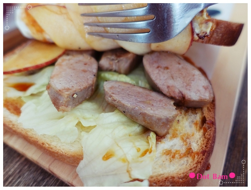 桔梗 小里肌豬焦糖蘋果三明治 3.JPG