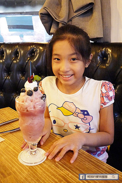 Fun Breeze 親子餐廳:◆台北內湖。捷運文德站【FUN BREEZE放風親子餐廳】內湖親子餐廳。超大遊戲室。友善親子好場所。生日派對。包場包棟