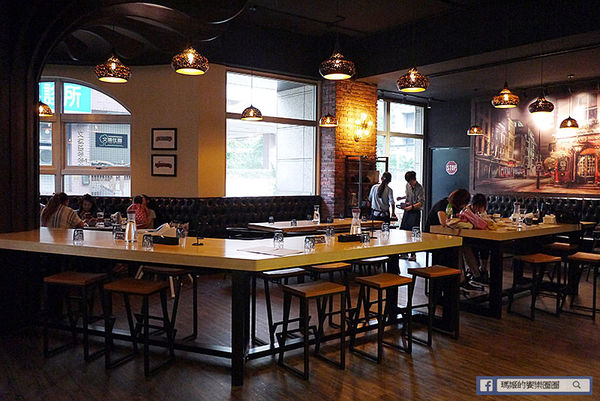 Fun Breeze 親子餐廳:◆台北內湖。捷運文德站【FUN BREEZE放風親子餐廳】內湖親子餐廳。超大遊戲室。友善親子好場所。生日派對。包場包棟