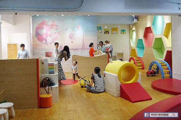 Fun Breeze 親子餐廳:◆台北內湖。捷運文德站【FUN BREEZE放風親子餐廳】內湖親子餐廳。超大遊戲室。友善親子好場所。生日派對。包場包棟