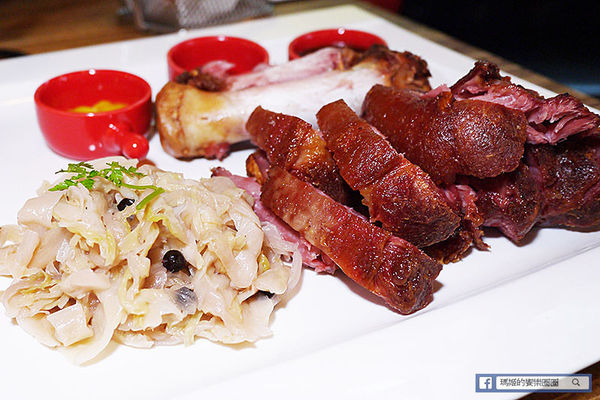 Fun Breeze 親子餐廳:◆台北內湖。捷運文德站【FUN BREEZE放風親子餐廳】內湖親子餐廳。超大遊戲室。友善親子好場所。生日派對。包場包棟