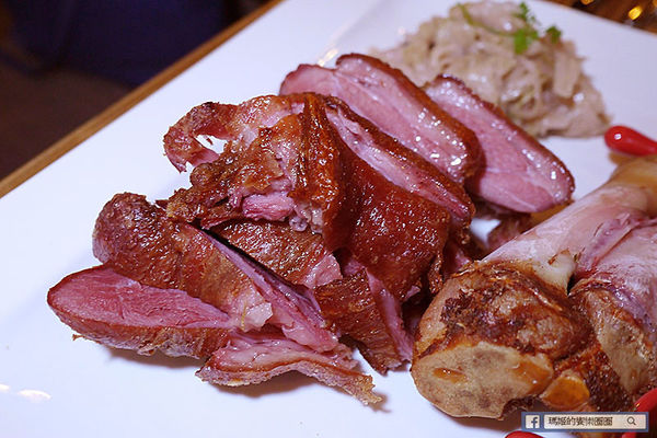 Fun Breeze 親子餐廳:◆台北內湖。捷運文德站【FUN BREEZE放風親子餐廳】內湖親子餐廳。超大遊戲室。友善親子好場所。生日派對。包場包棟