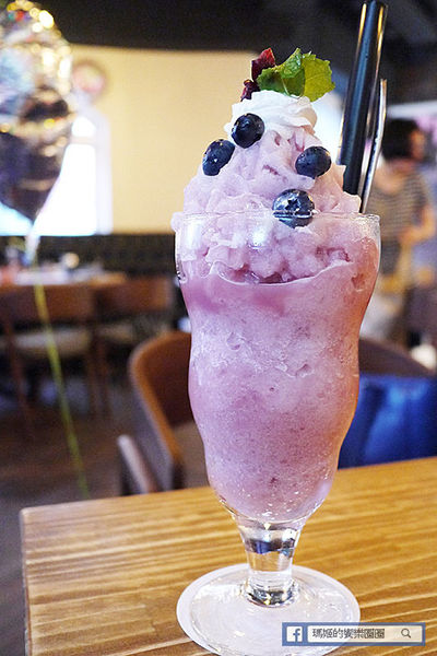 Fun Breeze 親子餐廳:◆台北內湖。捷運文德站【FUN BREEZE放風親子餐廳】內湖親子餐廳。超大遊戲室。友善親子好場所。生日派對。包場包棟