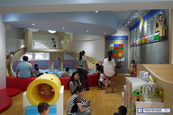 Fun Breeze 親子餐廳:◆台北內湖。捷運文德站【FUN BREEZE放風親子餐廳】內湖親子餐廳。超大遊戲室。友善親子好場所。生日派對。包場包棟