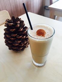 松果院子 restaurant pinecone：[台北民生社區食記] 型男帥氣主廚上菜囉!! 隱藏在民生社區裡＂松果院子 Restaurant Pinecone＂快來滿足您的味蕾及視覺！