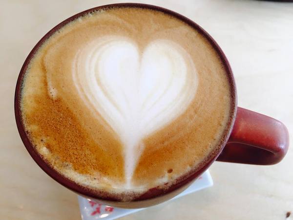 松果院子 restaurant pinecone：[台北民生社區食記] 型男帥氣主廚上菜囉!! 隱藏在民生社區裡＂松果院子 Restaurant Pinecone＂快來滿足您的味蕾及視覺！