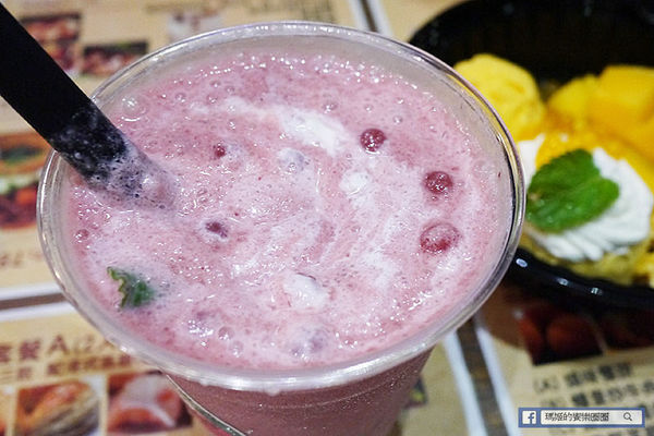 Superstars Mango:◆台北中山。捷運中山站【Superstars Mango】夏天就要芒果冰!航海王隨身杯帶著走!超好吃芒果冰淇淋菠蘿包!中山站冰品。欣欣秀泰影城商圈美食