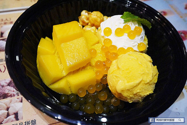 Superstars Mango:◆台北中山。捷運中山站【Superstars Mango】夏天就要芒果冰!航海王隨身杯帶著走!超好吃芒果冰淇淋菠蘿包!中山站冰品。欣欣秀泰影城商圈美食