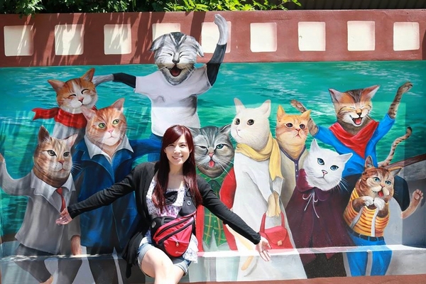 嘉義布新國小喵星人愛情故事彩繪牆：【嘉義景點】喵星人來勢洶洶大舉入侵嘉義布新國小!!首波浪漫故事席捲而來