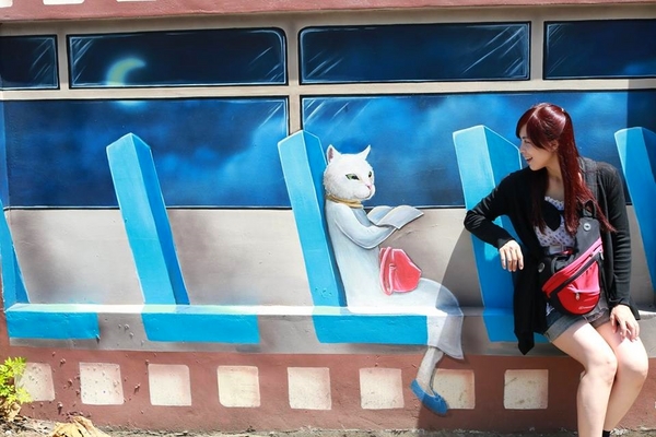 嘉義布新國小喵星人愛情故事彩繪牆：【嘉義景點】喵星人來勢洶洶大舉入侵嘉義布新國小!!首波浪漫故事席捲而來