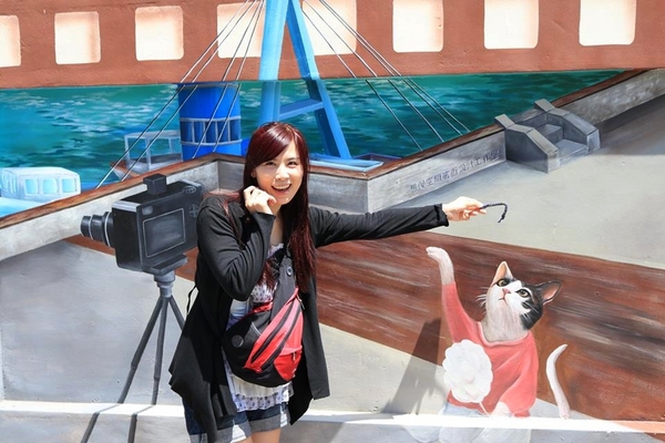 嘉義布新國小喵星人愛情故事彩繪牆：【嘉義景點】喵星人來勢洶洶大舉入侵嘉義布新國小!!首波浪漫故事席捲而來