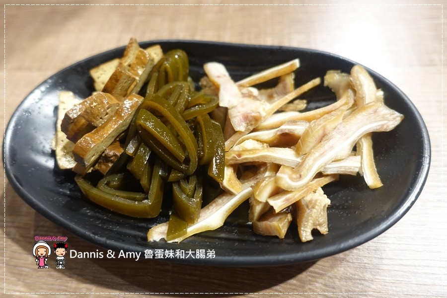 20160827《新豐牛肉麵食記》 吳媽媽基隆好味道沙茶咖哩炒麵 x椒麻川味牛肉麵 ︱ 開在老兄牛肉麵對面的用餐新選擇~ 附影片 (11).jpg