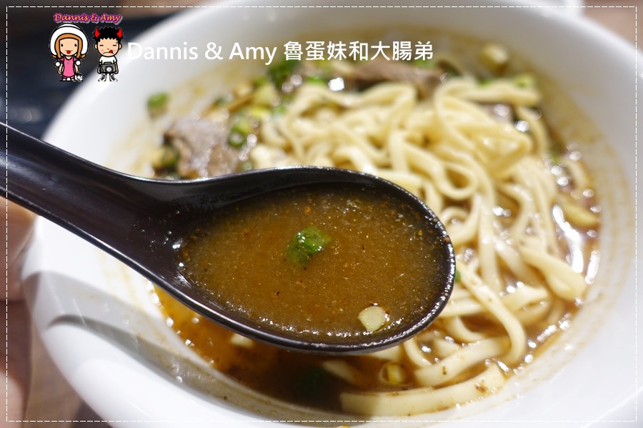 20160827《新豐牛肉麵食記》 吳媽媽基隆好味道沙茶咖哩炒麵 x椒麻川味牛肉麵 ︱ 開在老兄牛肉麵對面的用餐新選擇~ 附影片 (28).jpg