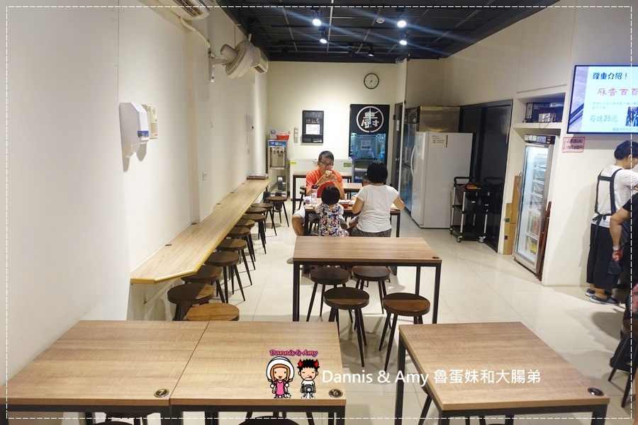 20160827《新豐牛肉麵食記》 吳媽媽基隆好味道沙茶咖哩炒麵 x椒麻川味牛肉麵 ︱ 開在老兄牛肉麵對面的用餐新選擇~ 附影片 (30).jpg