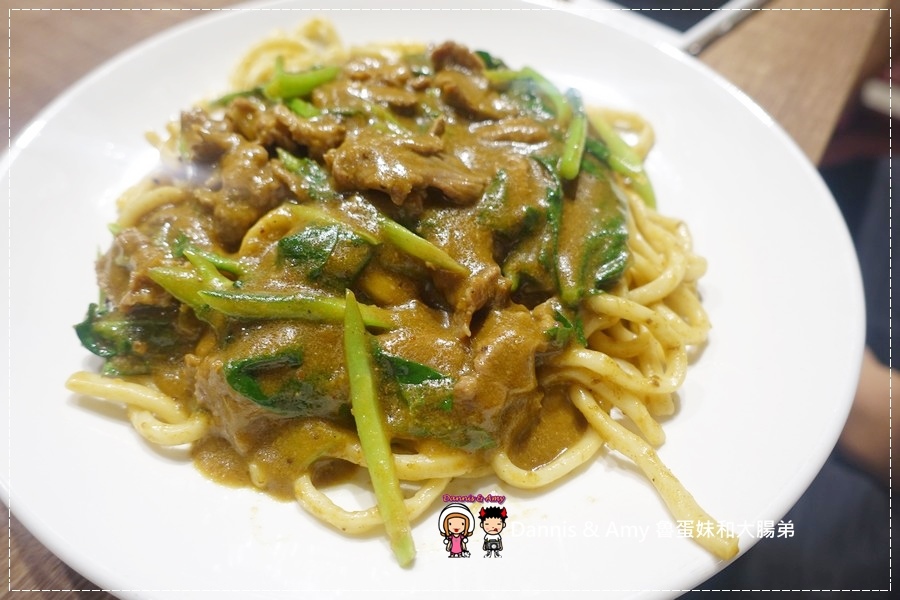20160827《新豐牛肉麵食記》 吳媽媽基隆好味道沙茶咖哩炒麵 x椒麻川味牛肉麵 ︱ 開在老兄牛肉麵對面的用餐新選擇~ 附影片 (17).jpg