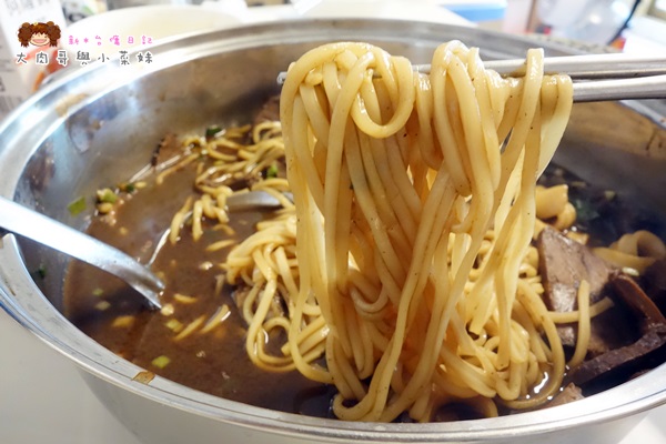 新竹岩漿火鍋宅配牛肉麵 (4).JPG