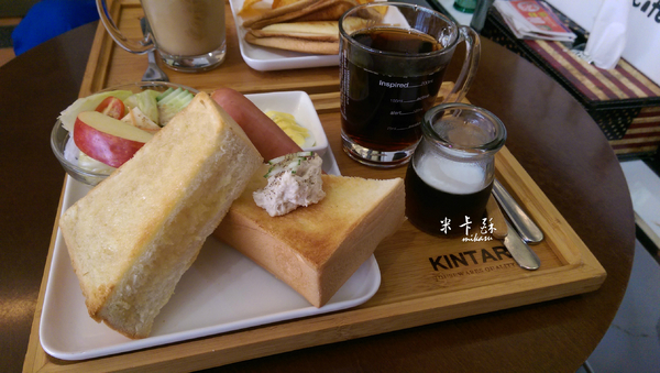 3號巷子：【高雄/食﹡小港】巷弄內的平價早午餐．亂入服飾店．3號巷子