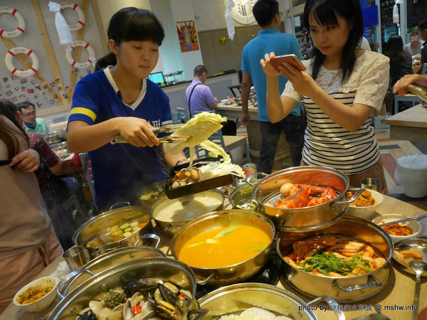 釜山．珍妮佛(文心加盟1號店)：【食記】台中釜山珍妮佛.韓國九層海鮮塔 Pusan Jennifer文心加盟1號店@西屯捷運BRT市政府 : 鮮味滿滿!仙女下凡有看頭？