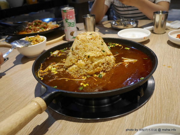 釜山．珍妮佛(文心加盟1號店)：【食記】台中釜山珍妮佛.韓國九層海鮮塔 Pusan Jennifer文心加盟1號店@西屯捷運BRT市政府 : 鮮味滿滿!仙女下凡有看頭？