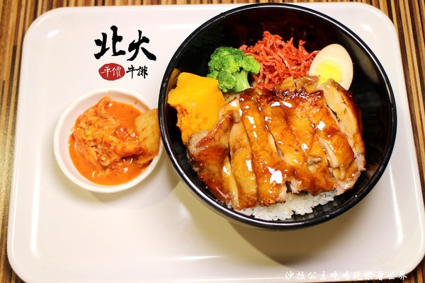 北大牛排:士林夜市平價牛排『北大牛排』多國料理齊聚一堂