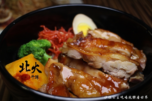 北大牛排:士林夜市平價牛排『北大牛排』多國料理齊聚一堂
