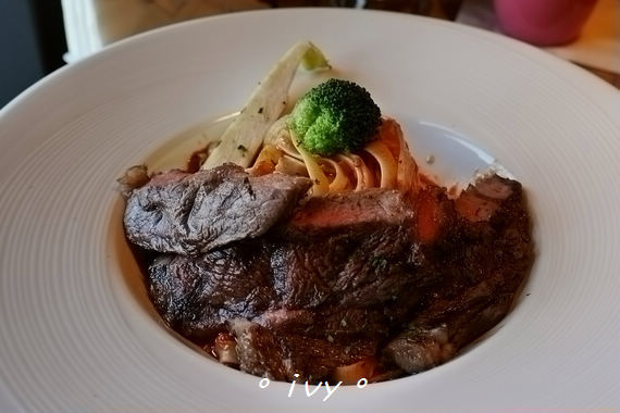 YATS葉子 Stay to eat:【新竹美食】costco附近 YATS葉子ღ北歐風格的義式料理餐廳