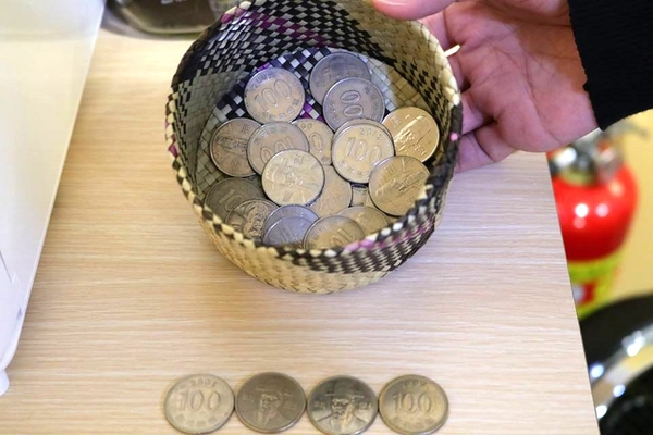 TAEBAK韓式特色料理:【台北市東區美食】想吃韓式的道地料理又何必捨近求遠哩~東區TAEBAK韓式特色料理~特地聘請的廚師及服務員通通Made in Korea由韓國空運來台