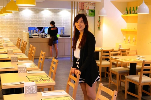 TAEBAK韓式特色料理:【台北市東區美食】想吃韓式的道地料理又何必捨近求遠哩~東區TAEBAK韓式特色料理~特地聘請的廚師及服務員通通Made in Korea由韓國空運來台