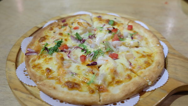 漁夫海鮮Pizza.JPG