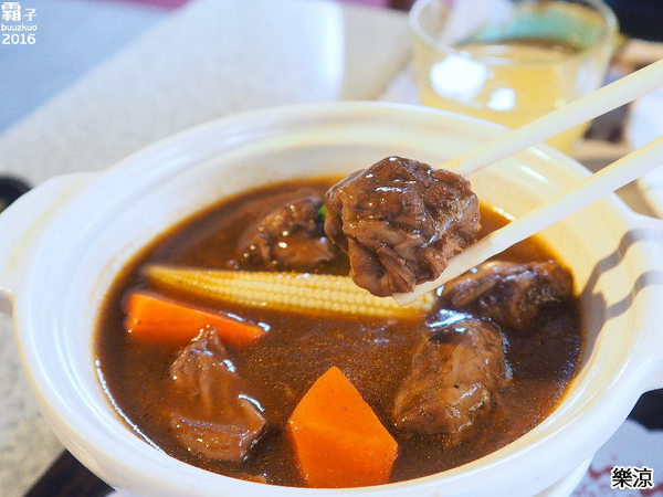 樂涼園藝餐廳：樂涼休閒園藝咖啡餐廳，南投老字號餐飲店~