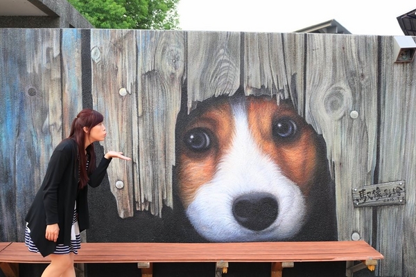 新民國小:【彰化景點】新民國小校園3D彩繪新亮點~貓頭鷹,米格魯,變色龍進入校園囉