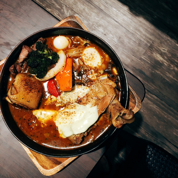 北海道スープカレー GARAKU(台灣)：北海道スープカレーGARAKU 台灣｜信義區Neo19 日本北海道札幌超人氣排隊名店來台啦！超濃郁湯咖哩