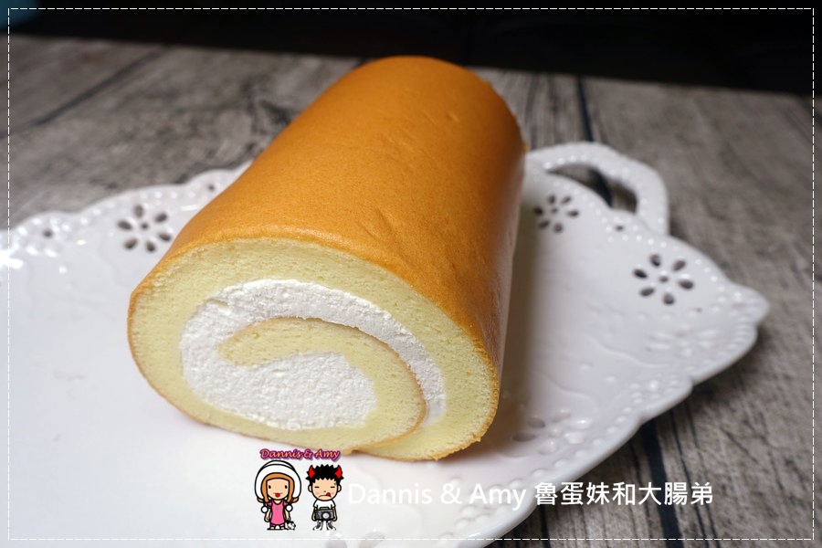  20160827《桃園林口美食》 YANNICK亞尼克環球林口店。 招牌生乳捲x 綜合喜Q餅。中秋節伴手禮x幸福下午茶甜點推薦︱附隨手拍影片 (43).jpg