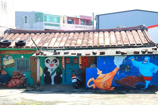 嘉義布袋國寶阿祖的彩繪古厝：【嘉義景點】國寶阿祖的彩繪古厝