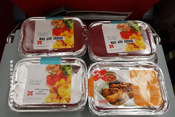 【馬來西亞/吉隆坡】亞航機上