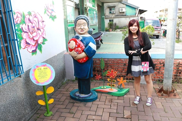 溪口客家文化館：【嘉義景點】溪口客家文化館~好運奶奶/竹簍哥/陀螺弟/麵線妹來做伙