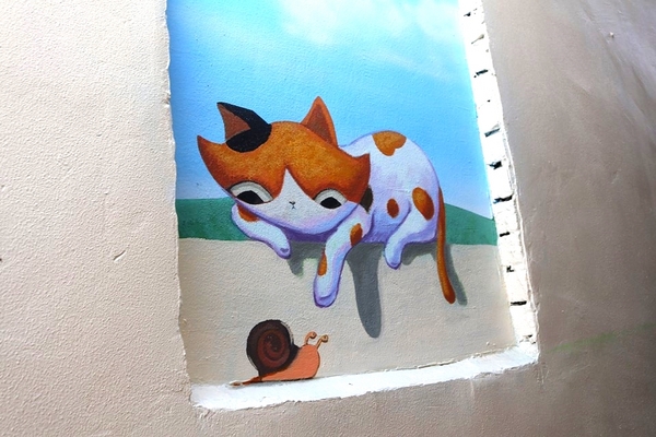 新莊廟街挑水巷3D彩繪：【新北市景點】新莊廟街挑水巷3D彩繪~新莊廟街體驗溪邊玩水，洗衣服，和挑水，做人千萬不可忘本，不能忘記別人給的恩惠，要飲水思源