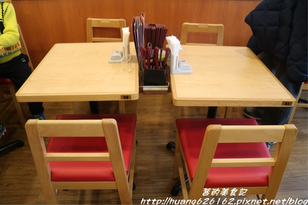 すき家SUKIYA(三重菜寮店):【新北三重區】新北市第一家平價牛丼飯『日本すき家丼飯(SUKIYA)』24小時不打烊、捷運菜寮站~