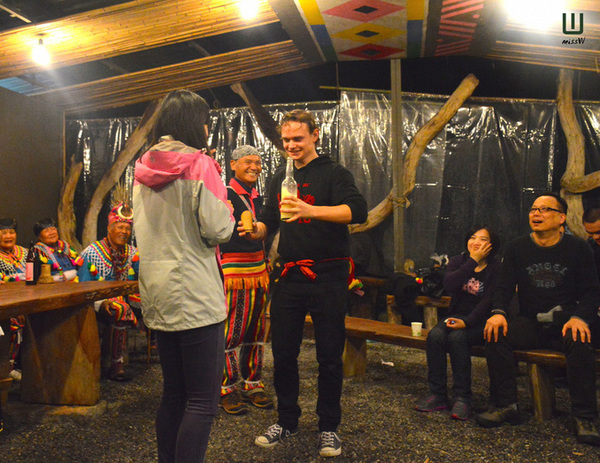 達麓岸部落屋：台東｜都蘭美食 達麓岸部落屋、無敵海景風味餐  一日阿美族人生活體驗