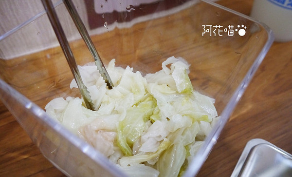 本家台灣咖哩 光華店:【日式│忠孝新生】台灣肉燥+日式咖哩『本家台灣咖哩 光華店』!大胃王快來挑戰吃免錢