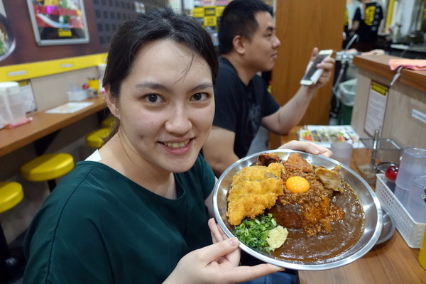 本家台灣咖哩 光華店：(胖樺食記) 台日合璧重口味推薦咖哩「本家台灣咖哩-光華店」/捷運忠孝新生站/台北科技大學周邊美食