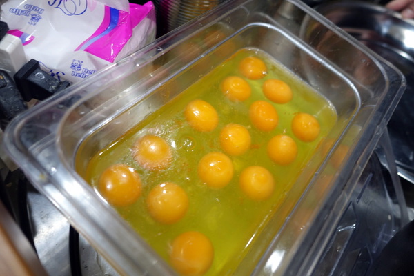 本家台灣咖哩 光華店：(胖樺食記) 台日合璧重口味推薦咖哩「本家台灣咖哩-光華店」/捷運忠孝新生站/台北科技大學周邊美食